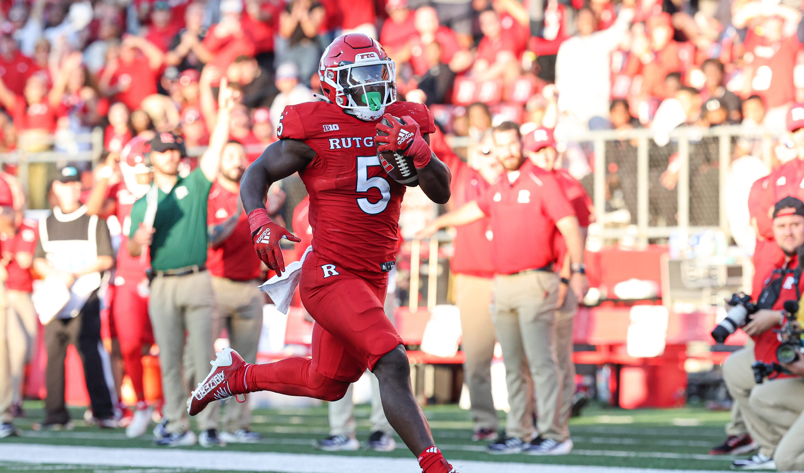 Louisville football reveals new uniforms ahead of Ole Miss matchup - The  State of Louisville