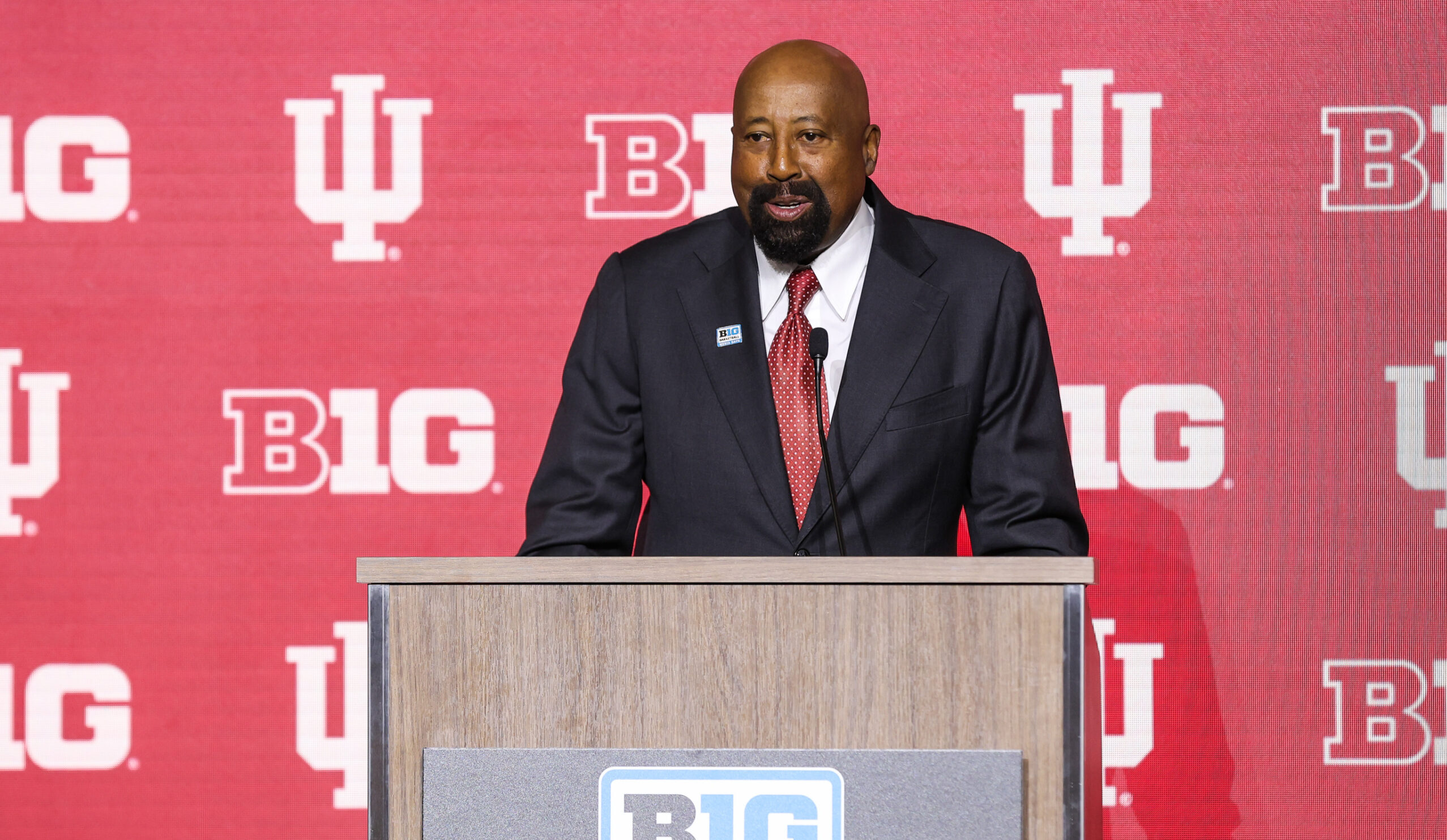 Indiana basketball head coach Mike Woodson