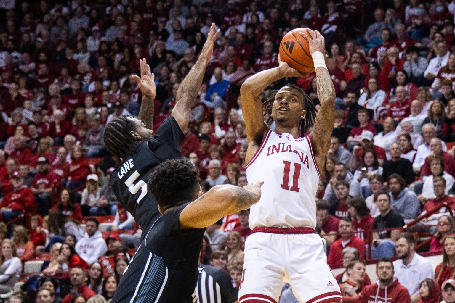 Indiana basketball sophomore guard CJ Gunn enters the transfer portal